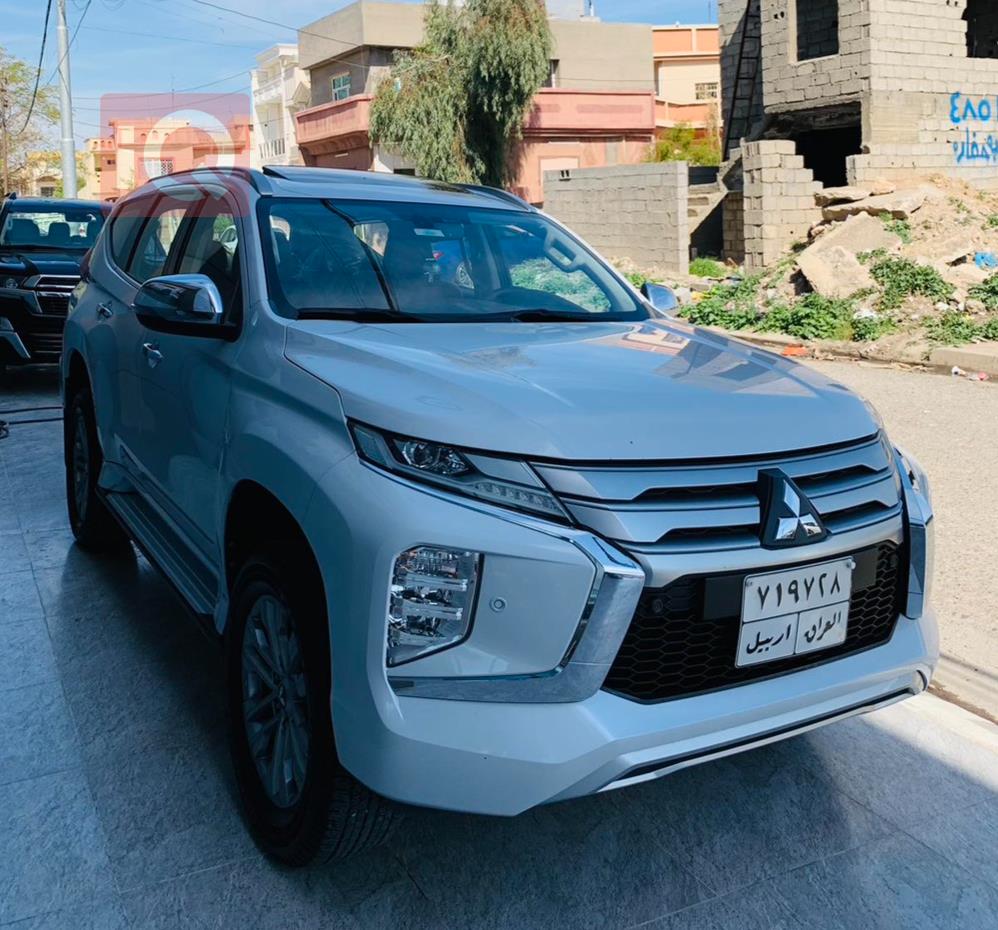 ميتسوبيشي باجيرو